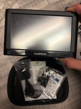 Garmin GPS Navigator - Black with Glossy Touchscreen. NWOT